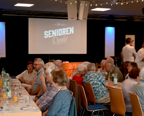 2023-09-01_seniorendinner_1