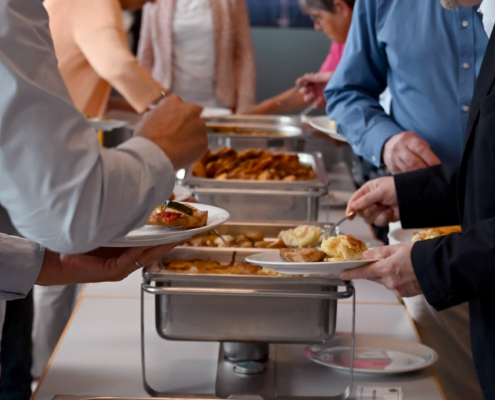 2023-09-01_seniorendinner_17